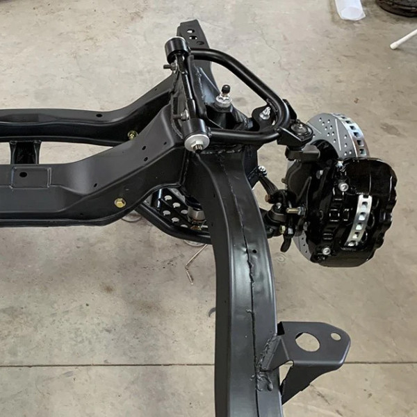 Краска повышенной прочности для рам и каркасов | RAPTOR Roll Bar | Аэрозоль 366 мл &mdash; Черный глянец
