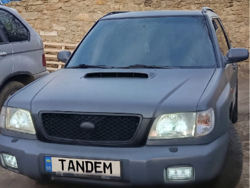 Subaru Forester у покритті RAPTOR RAL 7024 Графітовий сірий