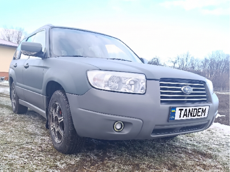 Subaru Forester у кастомному покритті RAPTOR