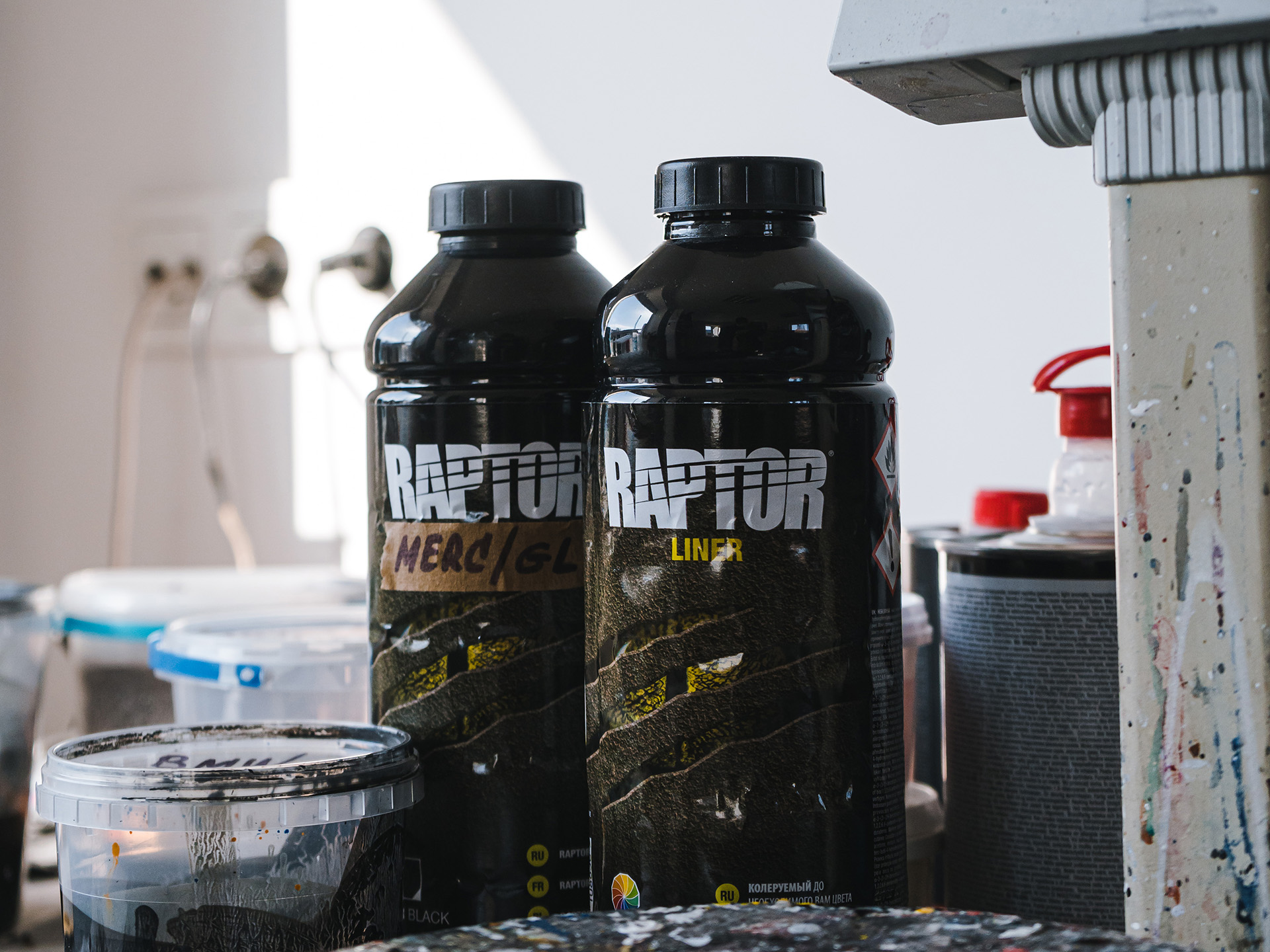 Raptor Liner